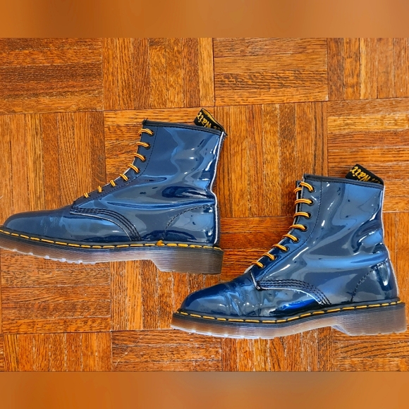 Made in England Doc Marten boots - Picture 6 of 9